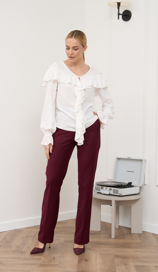 Фото belaa-bluza-s-rusami-013 товару Біла блуза з рюшами0