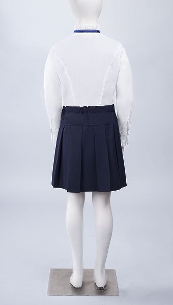 Фото belaa-bluzka-dla-devocki-s-otdelkoj-na-manzetah-12 товару Біла блузка для дівчинки з оздобленням на манжетах1