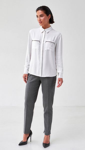 Фото belaa-zenskaa-rubaska-s-karmanami-01 товару Біла жіноча сорочка з кишенями