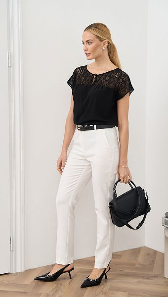 Фото bluza-s-kruzevnoj-koketkoj-cernaa-03 товару Блуза з мереживною кокеткою чорна0 Фото bluza-s-kruzevnoj-koketkoj-cernaa-03 товару Блуза з мереживною кокеткою чорна0