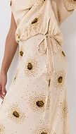Фото bluza-s-printom-bez-4 товара Блуза с принтом беж0 Фото bluza-s-printom-bez-4 товара Блуза с принтом беж0