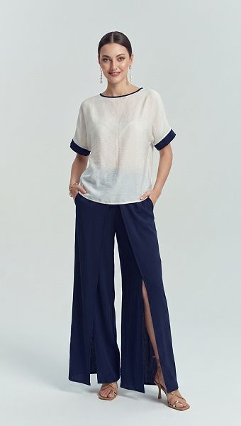 Фото bluza-zenskaa-belaa-s-sinim-kantom-01 товара Блуза женская белая с синим кантом0 Фото bluza-zenskaa-belaa-s-sinim-kantom-01 товара Блуза женская белая с синим кантом0