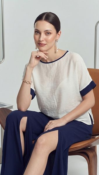 Фото bluza-zenskaa-belaa-s-sinim-kantom-05 товара Блуза женская белая с синим кантом0 Фото bluza-zenskaa-belaa-s-sinim-kantom-05 товара Блуза женская белая с синим кантом0
