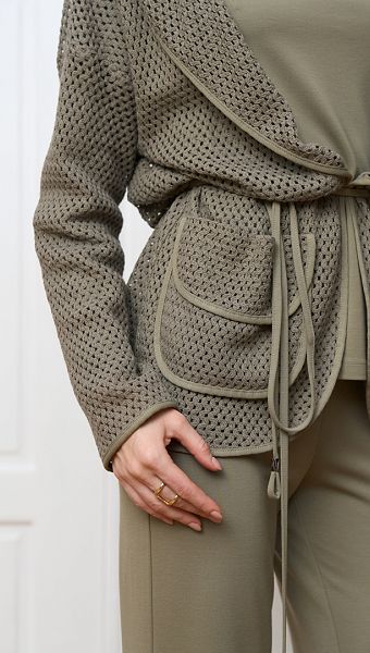 Фото bluza-zenskaa-iz-hlopka-olivkovaa-04 товара Блуза женская из хлопка оливковая0 Фото bluza-zenskaa-iz-hlopka-olivkovaa-04 товара Блуза женская из хлопка оливковая0