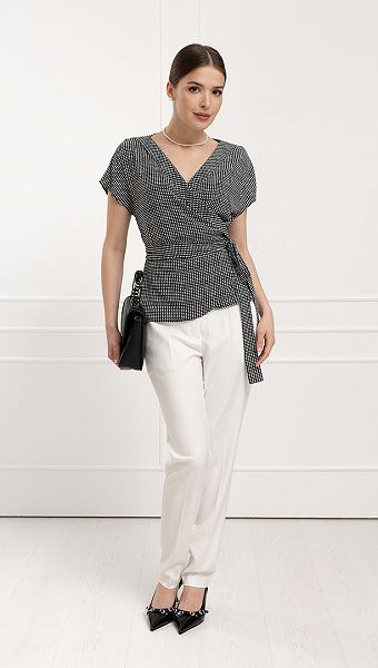 Фото bluza-zenskaa-s-poasom-cerno-belaa-01 товару Блуза жіноча з поясом чорно-біла0 Фото bluza-zenskaa-s-poasom-cerno-belaa-01 товару Блуза жіноча з поясом чорно-біла0