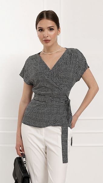 Фото bluza-zenskaa-s-poasom-cerno-belaa-02 товару Блуза жіноча з поясом чорно-біла0