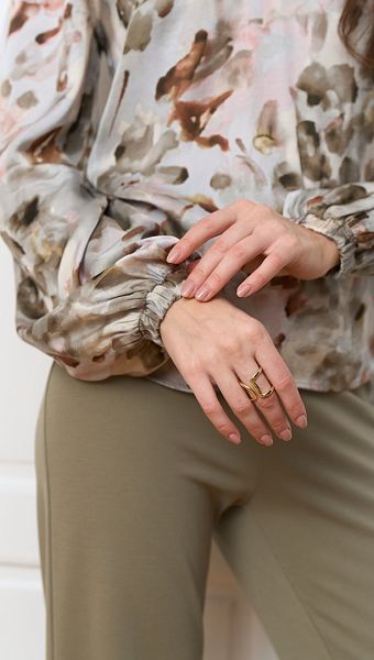 Фото bluza-zenskaa-v-akvarelnyj-print-5 товара Блуза женская в акварельный принт0 Фото bluza-zenskaa-v-akvarelnyj-print-5 товара Блуза женская в акварельный принт0