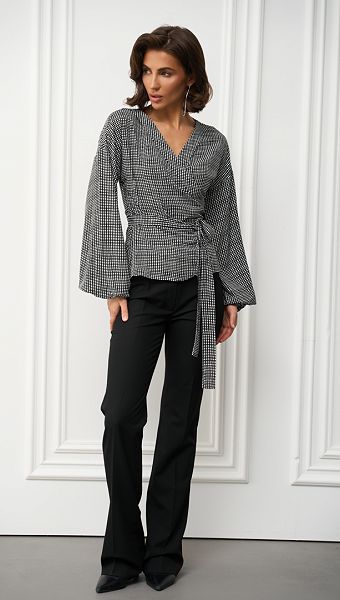 Фото bluzka-na-zapah-s-obemnymi-rukavami-4 товару Блузка на запах з обємними рукавами0 Фото bluzka-na-zapah-s-obemnymi-rukavami-4 товару Блузка на запах з обємними рукавами0