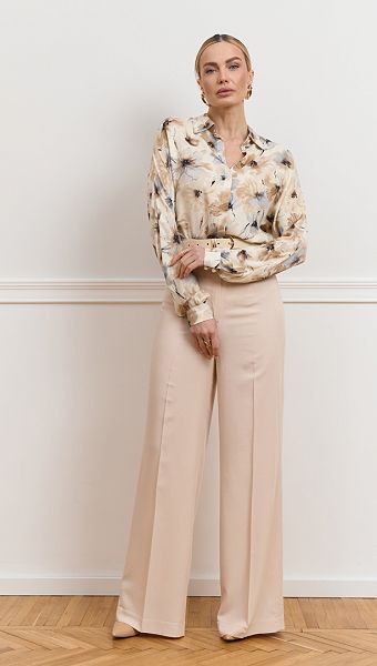 Фото bluzka-v-cvetocnyj-print-slivocnaa-3 товара Блузка в цветочный принт сливочная0