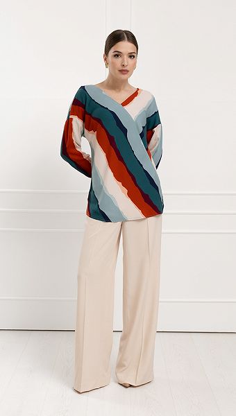 Фото bluzka-v-polosku-s-v-podobnym-vyrezom-2 товара Блузка в полоску с v подобным вырезом0 Фото bluzka-v-polosku-s-v-podobnym-vyrezom-2 товара Блузка в полоску с v подобным вырезом0