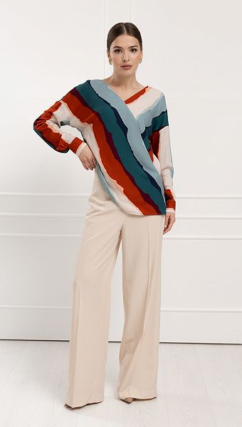 Фото bluzka-v-polosku-s-v-podobnym-vyrezom-4 товару Блузка в полоску з v подібним вирізом0