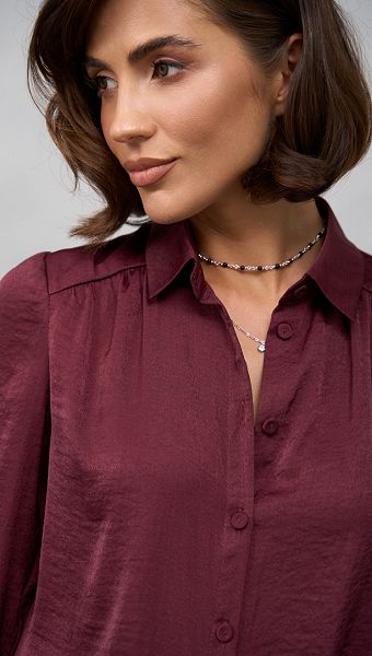 Фото bluzka-zenskaa-na-pugovicah-bordo-03 товару Блузка жіноча на гудзиках бордо0 Фото bluzka-zenskaa-na-pugovicah-bordo-03 товару Блузка жіноча на гудзиках бордо0