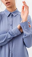 Фото bluzka-zenskaa-na-pugovicah-golubaa-02 товара Блузка женская на пуговицах голубая0