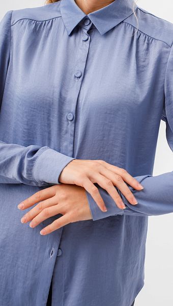 Фото bluzka-zenskaa-na-pugovicah-golubaa-04 товара Блузка женская на пуговицах голубая0