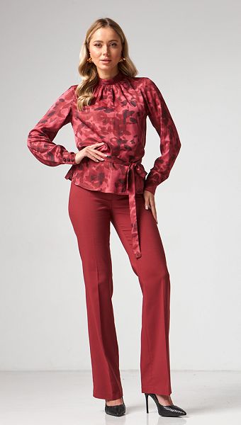 Фото bluzka-zenskaa-s-printom-visnevaa-01 товара Блузка женская с принтом вишнёвая0 Фото bluzka-zenskaa-s-printom-visnevaa-01 товара Блузка женская с принтом вишнёвая0