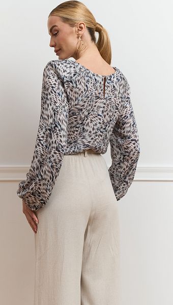 Фото bluzka-zenskaa-s-rukavom-reglan-3 товару Блузка жіноча з рукавом реглан0