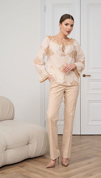 Фото bluzka-zenskaa-s-vysivkoj-slivocnaa-4 товара Блузка женская с вышивкой сливочная0