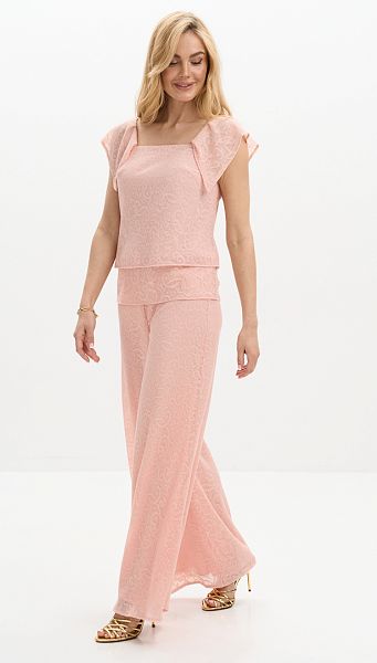 Фото bruki-gofre-rozovye-1 товара Брюки гофре розовые Фото bruki-gofre-rozovye-1 товара Брюки гофре розовые