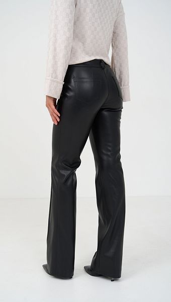 Фото bruki-kles-iz-ekokozi-cernye-06 товара Брюки клеш из экокожи черные0 Фото bruki-kles-iz-ekokozi-cernye-06 товара Брюки клеш из экокожи черные0