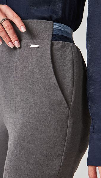 Фото bruki-s-rezinkoj-na-poase-serye-03 товару Брюки з резинкою на поясі сірі0