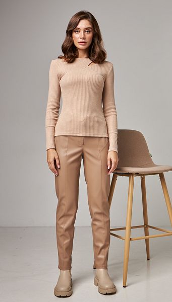 Фото bruki-zenskie-iz-ekokozi-bezevye-01 товара Брюки женские из экокожи бежевые