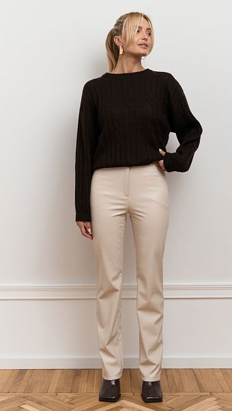 Фото bruki-zenskie-iz-ekokozi-molocnye-4 товара Брюки женские из экокожи молочные0 Фото bruki-zenskie-iz-ekokozi-molocnye-4 товара Брюки женские из экокожи молочные0