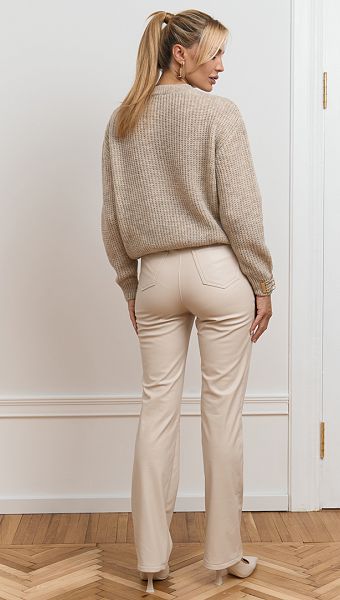 Фото bruki-zenskie-iz-ekokozi-molocnye-6 товару Штани жіночі з екошкіри молочні0