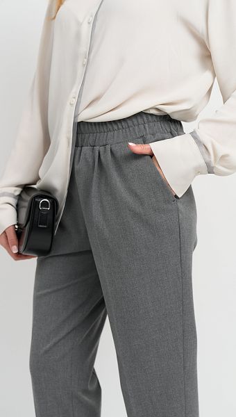 Фото bruki-zenskie-na-rezinke-serye-06 товару Штани жіночі на резинці сірі0 Фото bruki-zenskie-na-rezinke-serye-06 товару Штани жіночі на резинці сірі0