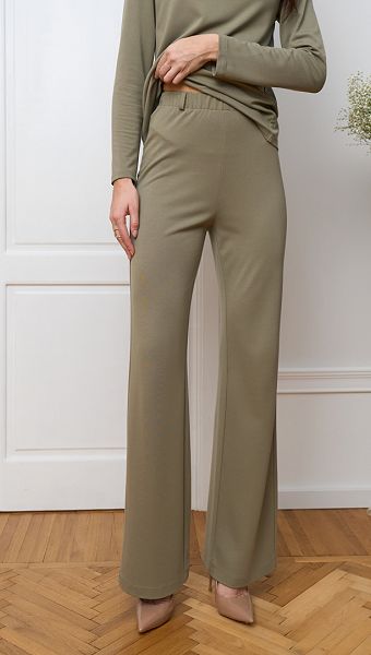 Фото bruki-zenskie-pramye-olivkovye-02 товару Штани жіночі прямі оливкові0 Фото bruki-zenskie-pramye-olivkovye-02 товару Штани жіночі прямі оливкові0