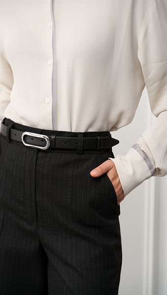 Фото bruki-zenskie-pramye-v-polosku-grafit-3 товара Брюки женские прямые в полоску графит0