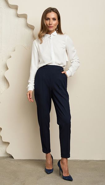 Фото bruki-zenskie-zauzennye-s-manzetami-sinie-02 товара Брюки женские зауженные с манжетами синие0 Фото bruki-zenskie-zauzennye-s-manzetami-sinie-02 товара Брюки женские зауженные с манжетами синие0