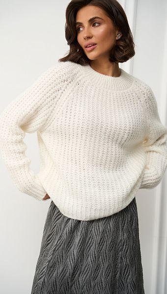 Фото dzemper-trikotaznyj-zenskij-belyj-3 товару Джемпер трикотажний жіночий білий0 Фото dzemper-trikotaznyj-zenskij-belyj-3 товару Джемпер трикотажний жіночий білий0