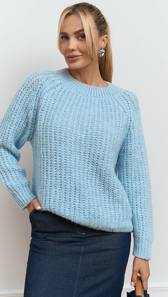 Фото dzemper-zenskij-trikotaznyj-goluboj-02 товара Джемпер женский трикотажный голубой0 Фото dzemper-zenskij-trikotaznyj-goluboj-02 товара Джемпер женский трикотажный голубой0