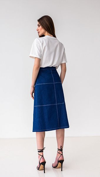 Фото dzinsovaa-ubka-midi-na-pugovicah-4 товару Джинсова спідниця міді на гудзиках0