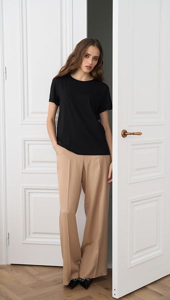 Фото futbolka-bazovaa-cernaa-02 товару Футболка базова чорна0