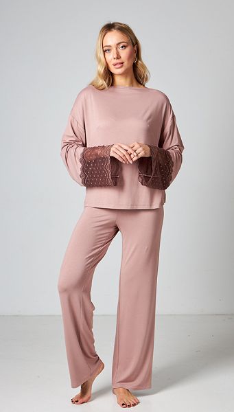 Фото kostum-domasnij-zenskij-kofejnyj-01 товара Костюм домашний женский кофейный Фото kostum-domasnij-zenskij-kofejnyj-01 товара Костюм домашний женский кофейный