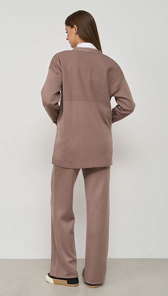 Фото kostum-trikotaznyj-iz-sersti-mokko-05 товара Костюм трикотажный из шерсти мокко Фото kostum-trikotaznyj-iz-sersti-mokko-05 товара Костюм трикотажный из шерсти мокко