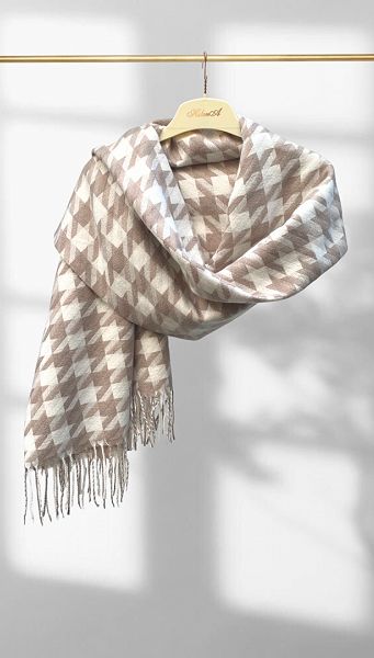 Фото palantin-gusinaa-lapka-molocno-bezevyj-01 товару Палантин гусяча лапка молочно - бежевий