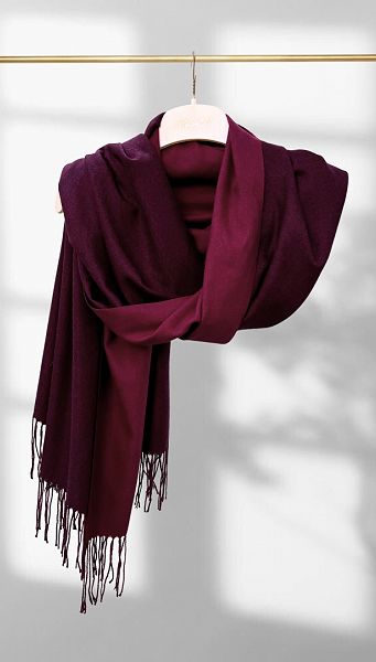 Фото palantin-zenskij-dvustoronnij-bordovyj-01 товару Палантин жіночий двосторонній бордовий