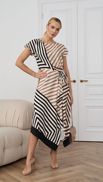 Фото plate-letnee-asimmetricnoe-v-polosku-01 товара Платье летнее асимметричное в полоску0 Фото plate-letnee-asimmetricnoe-v-polosku-01 товара Платье летнее асимметричное в полоску0