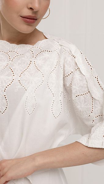 Фото plate-letnee-s-vysivkoj-molocnoe-04 товару Сукня літня з вишивкою молочна0 Фото plate-letnee-s-vysivkoj-molocnoe-04 товару Сукня літня з вишивкою молочна0