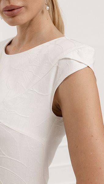 Фото plate-maksi-s-razrezom-molocnoe-05 товара Платье макси с разрезом молочное0