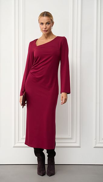 Фото plate-midi-bordo-1 товару Сукня міді бордо Фото plate-midi-bordo-1 товару Сукня міді бордо