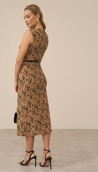 Фото plate-midi-v-cvetocnyj-print-karamelnoe-05 товару Сукня міді в квітковий принт карамельна0