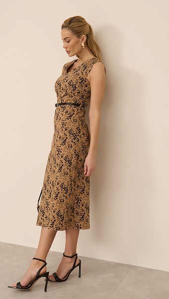 Фото plate-midi-v-cvetocnyj-print-karamelnoe-06 товару Сукня міді в квітковий принт карамельна0