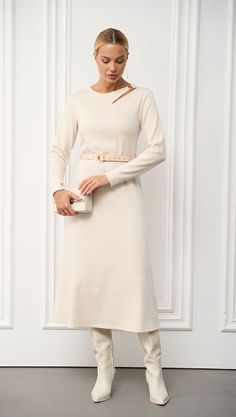 Фото plate-trikotaznoe-s-vyrezom-molocnoe-04 товару Сукня трикотажна з вирізом молочна0 Фото plate-trikotaznoe-s-vyrezom-molocnoe-04 товару Сукня трикотажна з вирізом молочна0