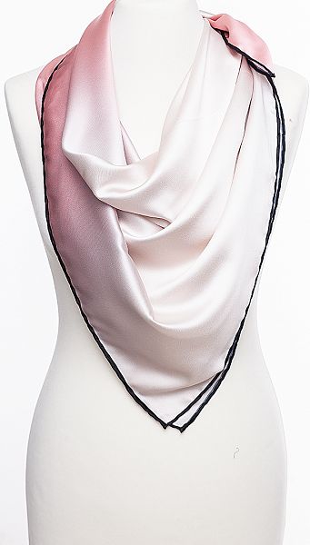 Фото platok-selkovyj-rozovyj-01 товара Платок шелковый розовый Фото platok-selkovyj-rozovyj-01 товара Платок шелковый розовый