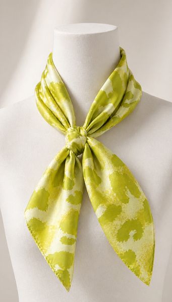 Фото platok-treugolnyj-limonno---salatovyj-01 товару Хустинка трикутна лимонно - салатова