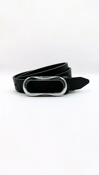 Фото remen-cernyj-s-ovalnoj-hromovoj-prazkoj-25mm-01 товару Ремінь чорний з овальною хромовою пряжкою 25мм