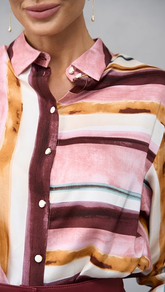 Фото rubaska-zenskaa-v-polosku-04 товара Рубашка женская в полоску0